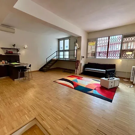 Kibilu - Via Falck - Mm San Leonardo Apartment